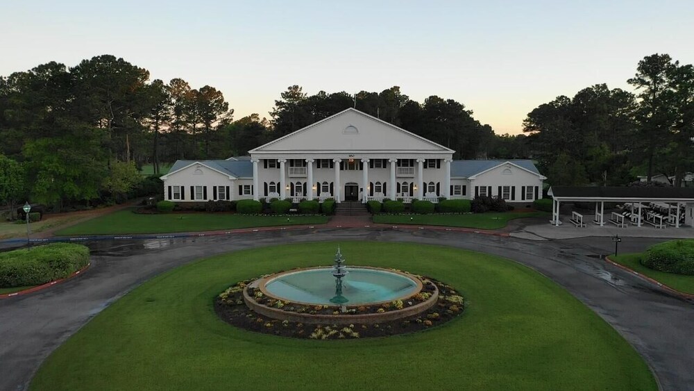 Brunswick Plantation Golf Resort Villa 1607 Close to Beach in Calabash by RedAwning view 2