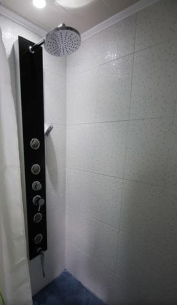 Lux Suites