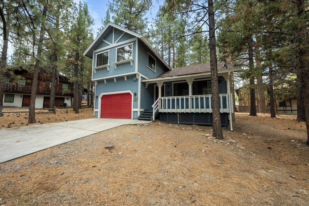 Bear Woods 3BR Retreat