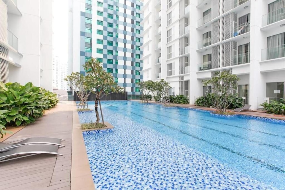 M Suites