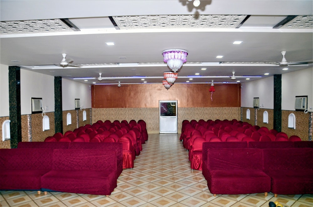 Meetings & Events