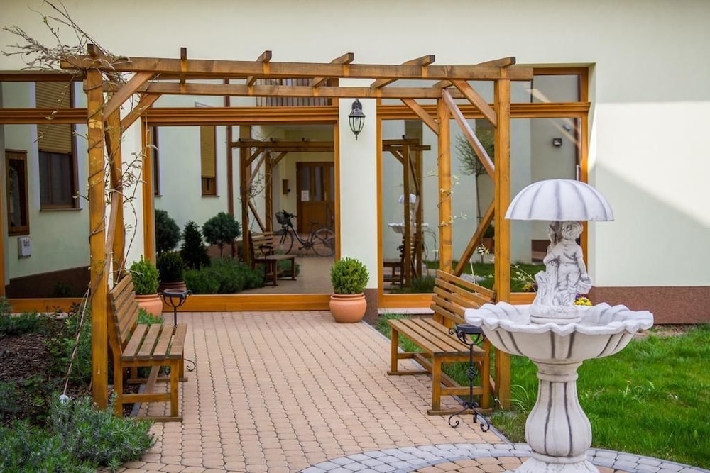 Hotel Corvinus