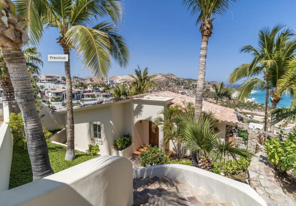 Casa Tranquila Only Steps to The Ocean 5-bedrooms Sleeps 9 — Mexico City