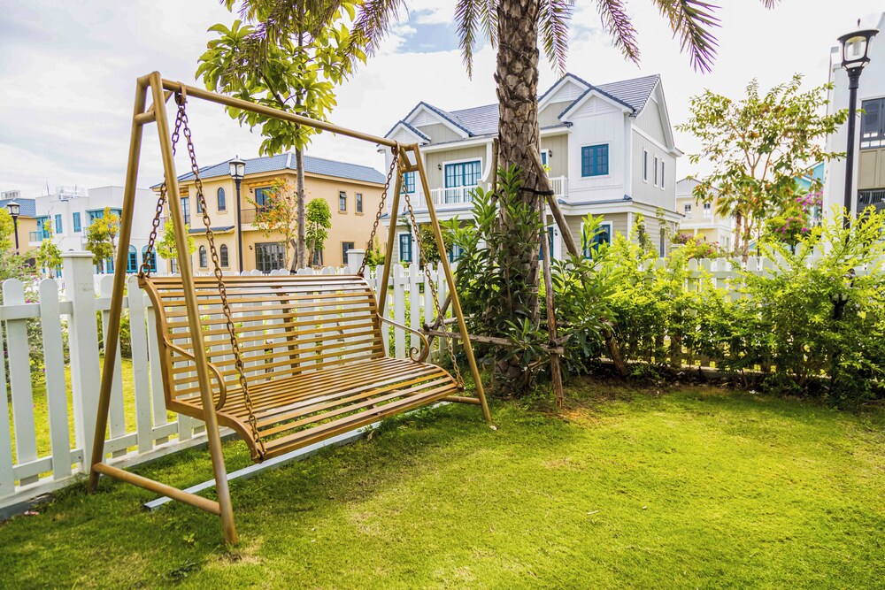 Luxury 4 br Emerald Villa-Novaworld PT