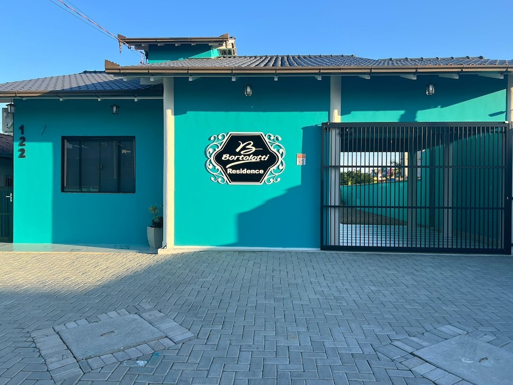 Bortolotti Residence