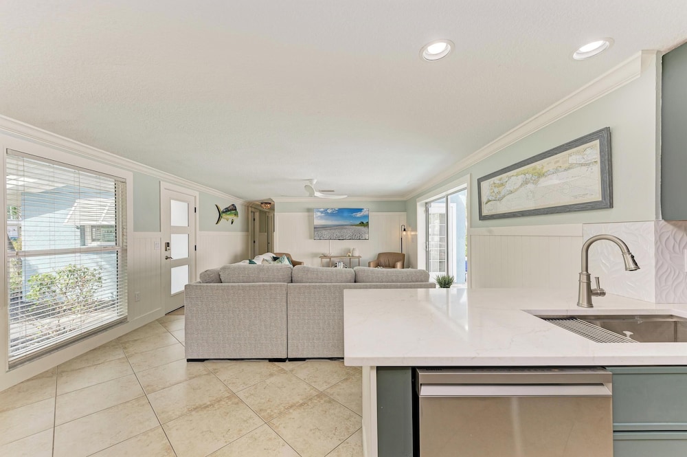 Anna Maria Island Blue Bella Bliss - Private Heated Pool