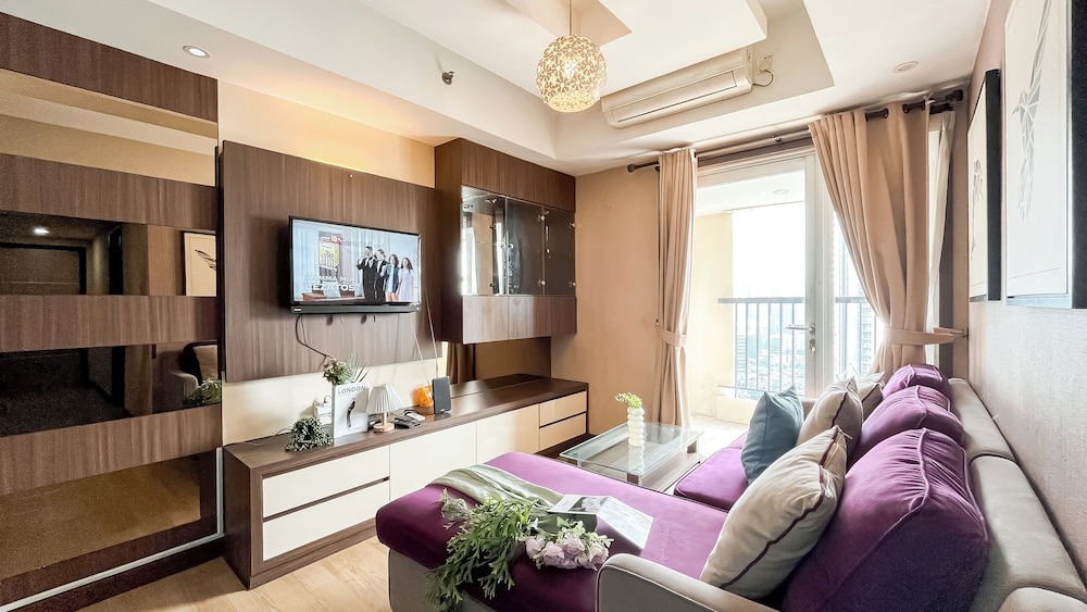 Good Deal 2Br Apartment At The Wave Kuningan