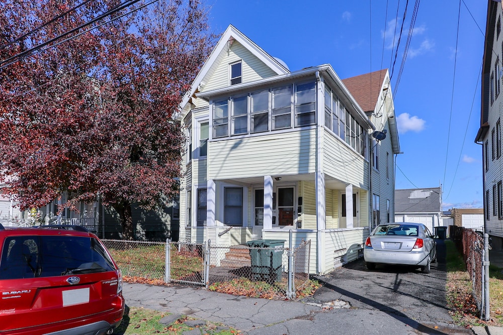 Bridgeport Vacations - Cozy Bridgeport Apartment: 2 Mi to Downtown! - Property Image 6