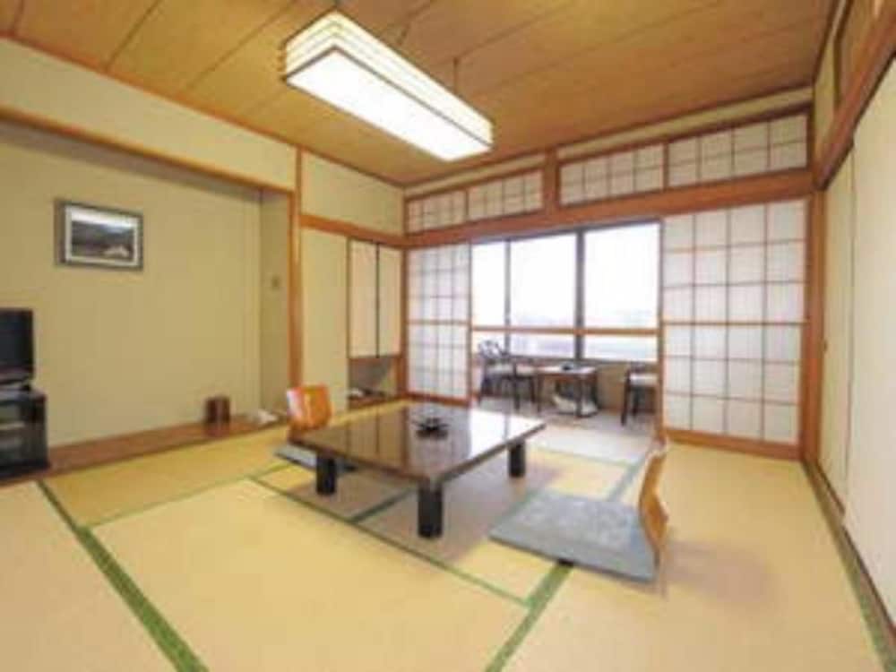 Yugawara Onsen Ryokan Greenso
