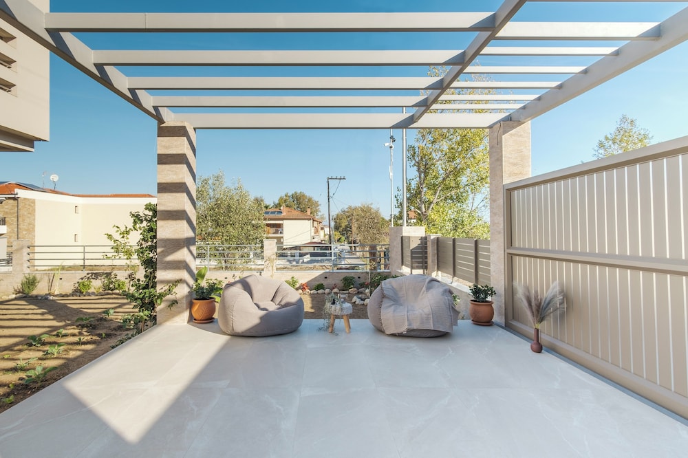 Aura Luxury Suites - Olympiada Cozy Getaways