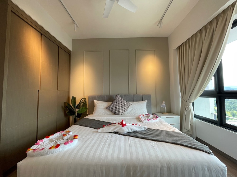 Agile Residence TRX by Isabella