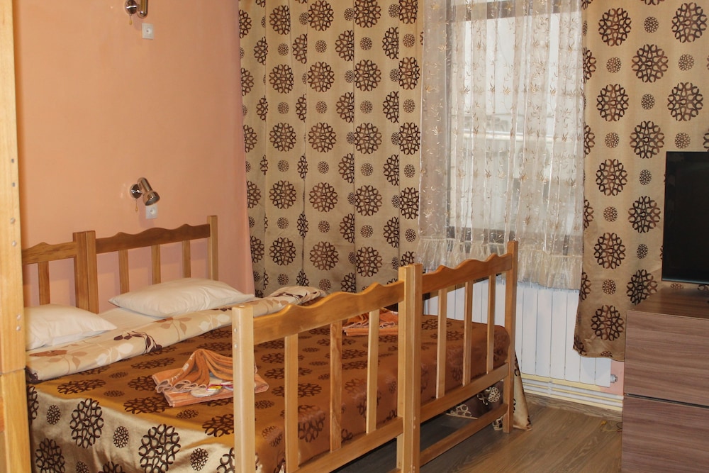 Old Yerevan Hostel & Tours