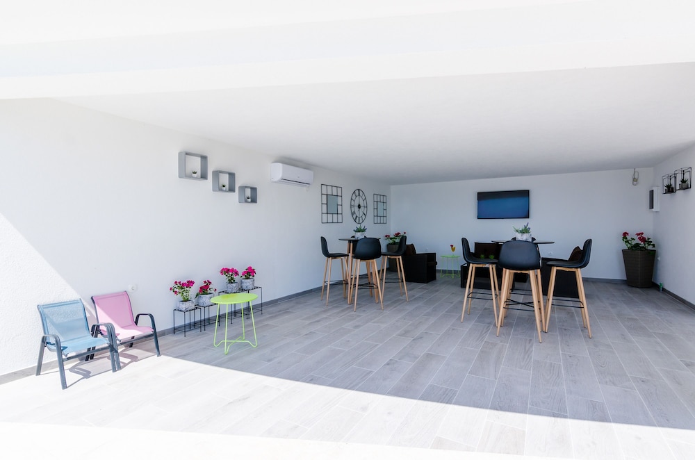 Apartments Sandito