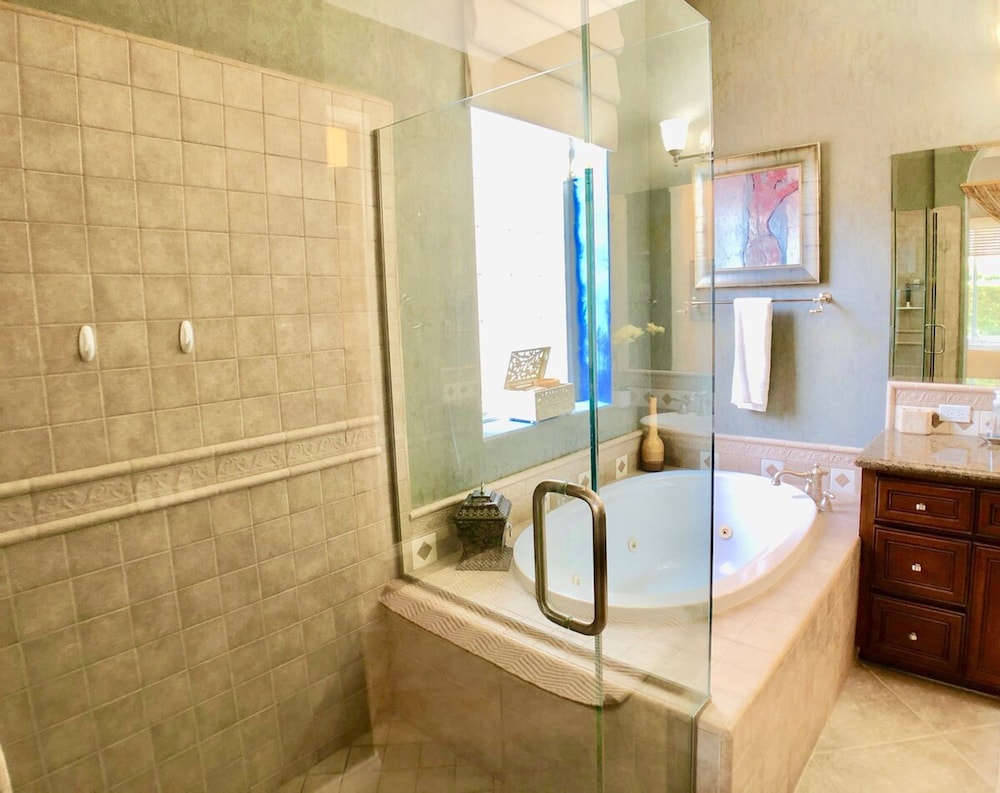 Casa La Paz Getaway Private Spa BBQ Pool 2br