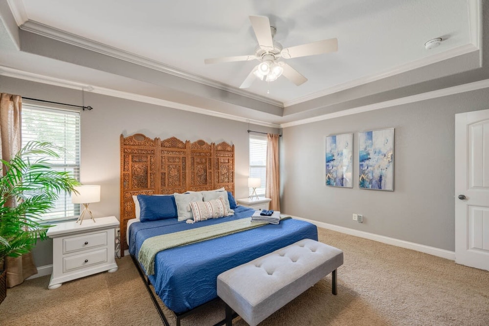 4bed 3bath Close2a M Santa s Wonderland Hospital L2 EV