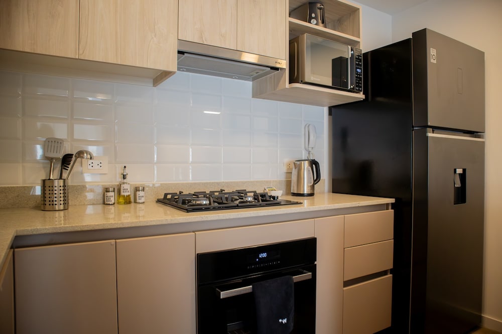 w Fantastic 2BR w Modern Deco in San Isidro