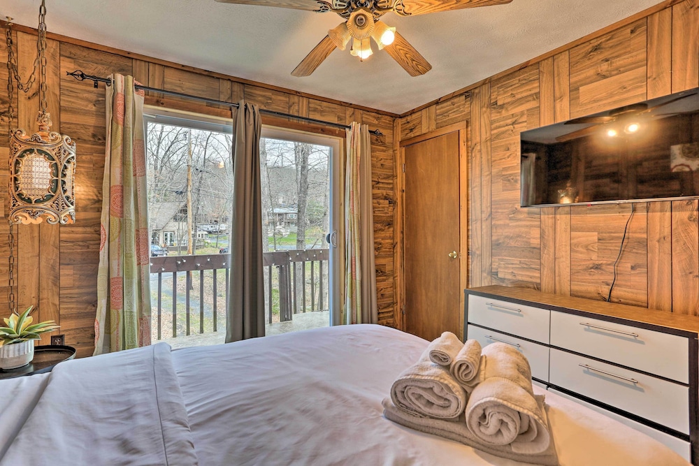 Resort Perks: Picturesque Poconos Getaway!
