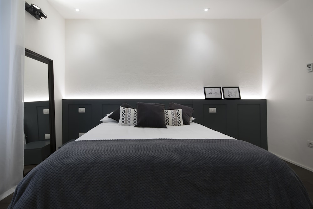 Emilia Suite Express