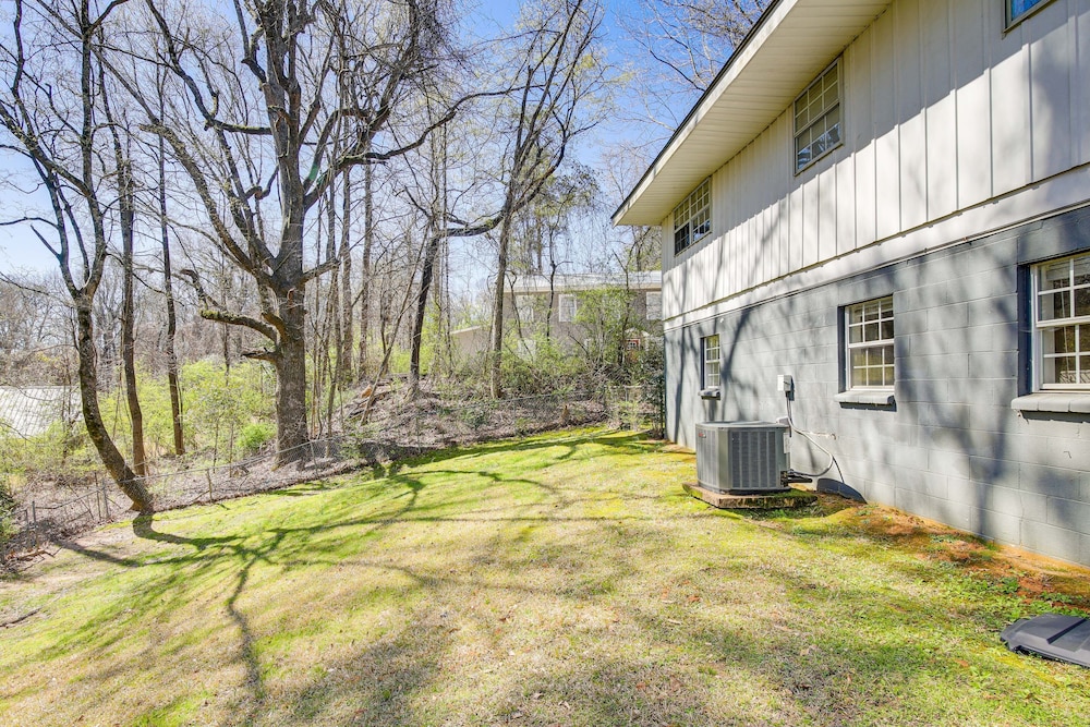 Oxford Getaway: Walk to Oxford Square! - Property Image 1