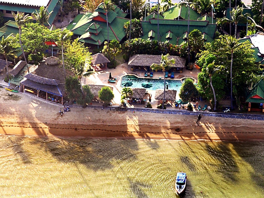 Friendship Beach Resort & Atmanjai Wellness Spa