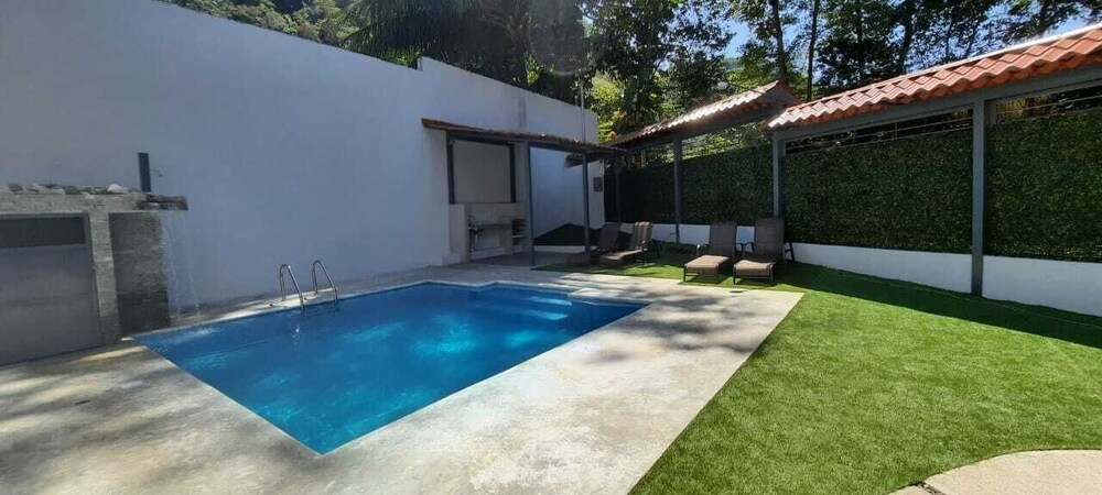 Apartamentos Ganesha Jacó