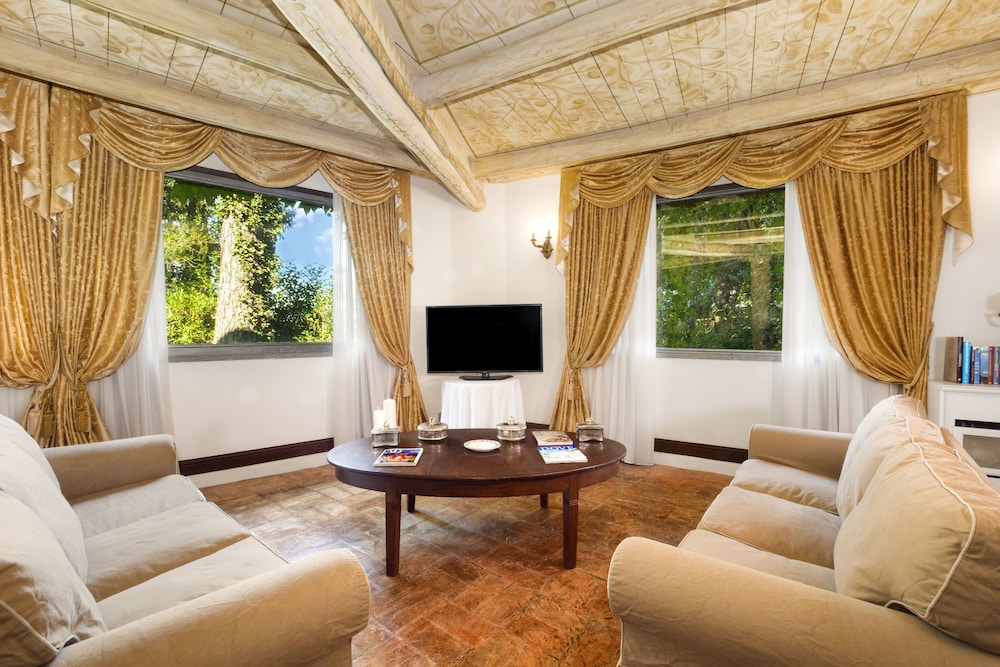 Villa delle Fontane