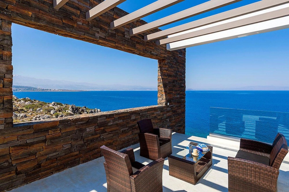 Tersanas Villas