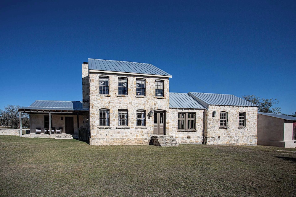 Charming Hill Country Getaway in Texas
