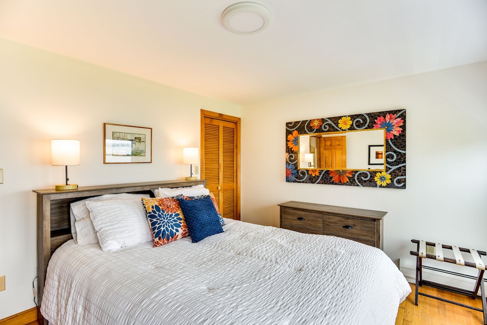 Waterfront Massachusetts Vacation Rental w/ Deck