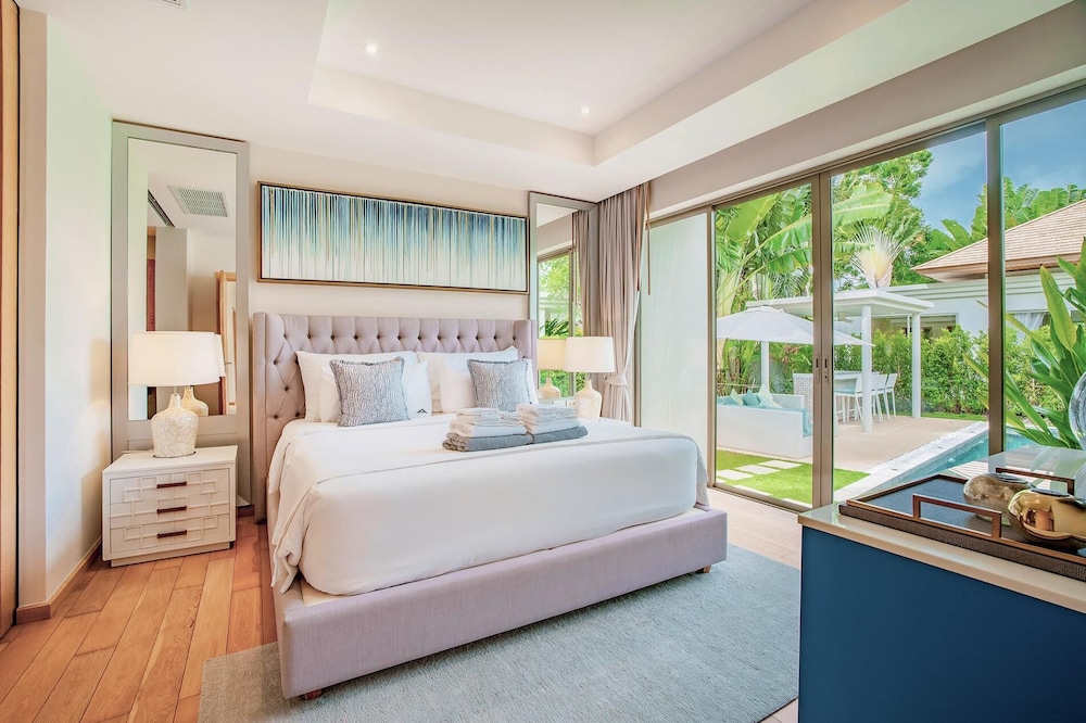 Stylish 3BR Pool Villa, Bang Tao + Airport Shuttle