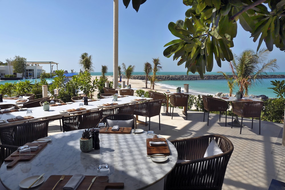 Nurai Island Resort