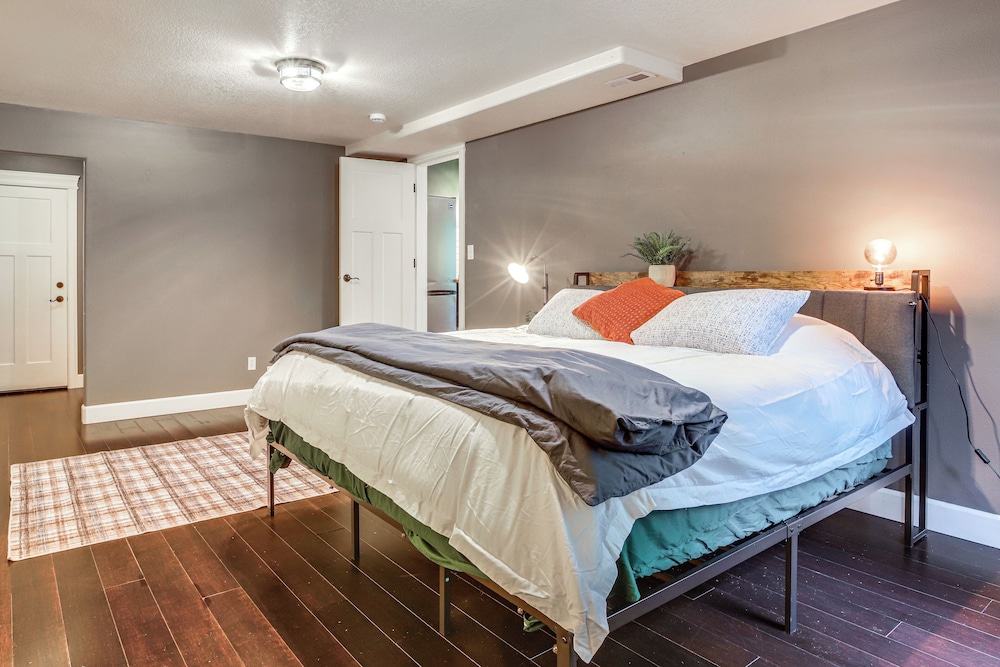 Commuter-friendly Vancouver Rental w/ Yard