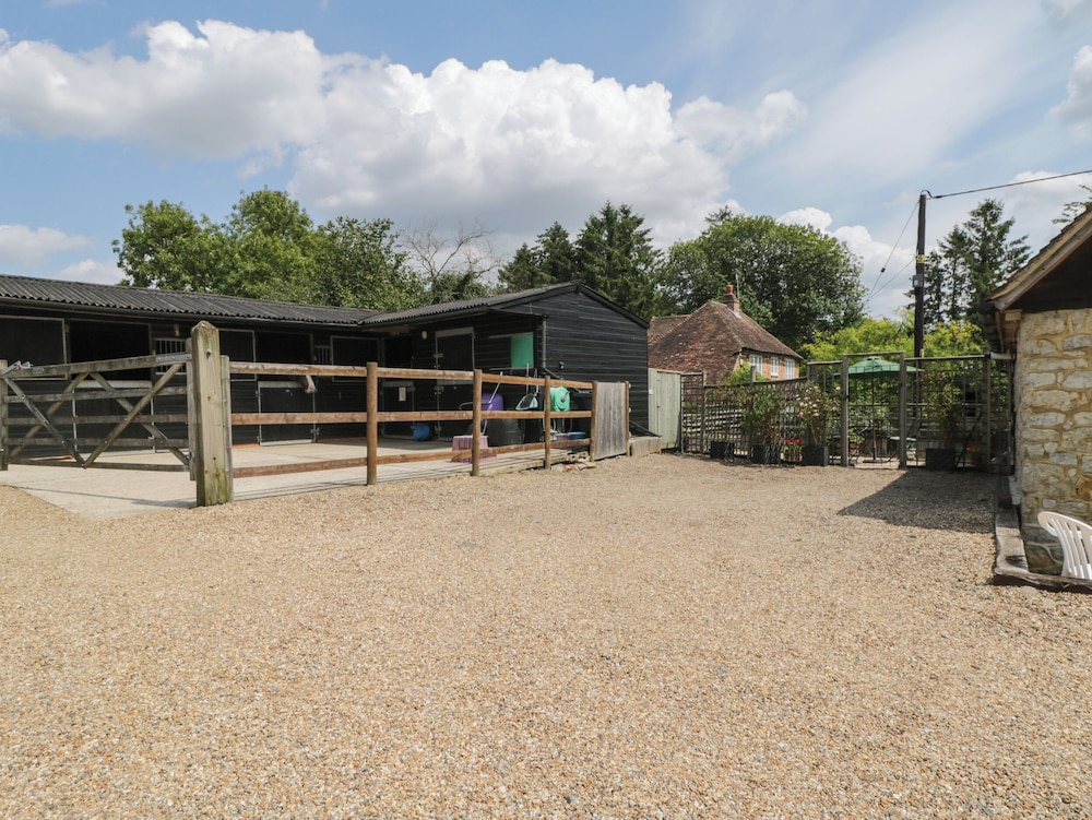 Maidstone Vacations - Bolton Barn - Property Image 7