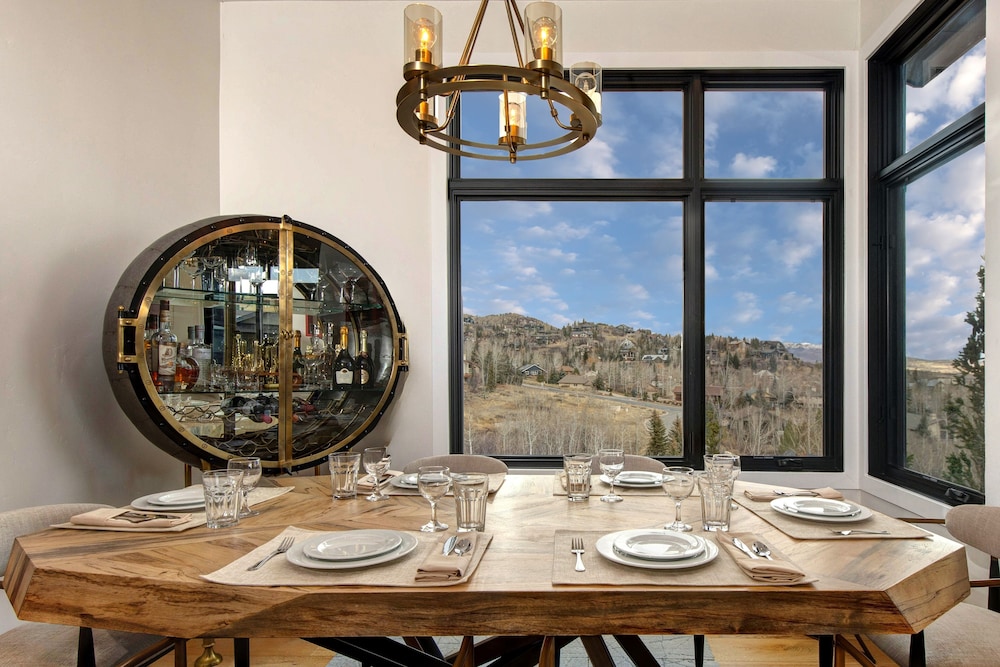 Frost Haven 4 Bedroom Townhouse