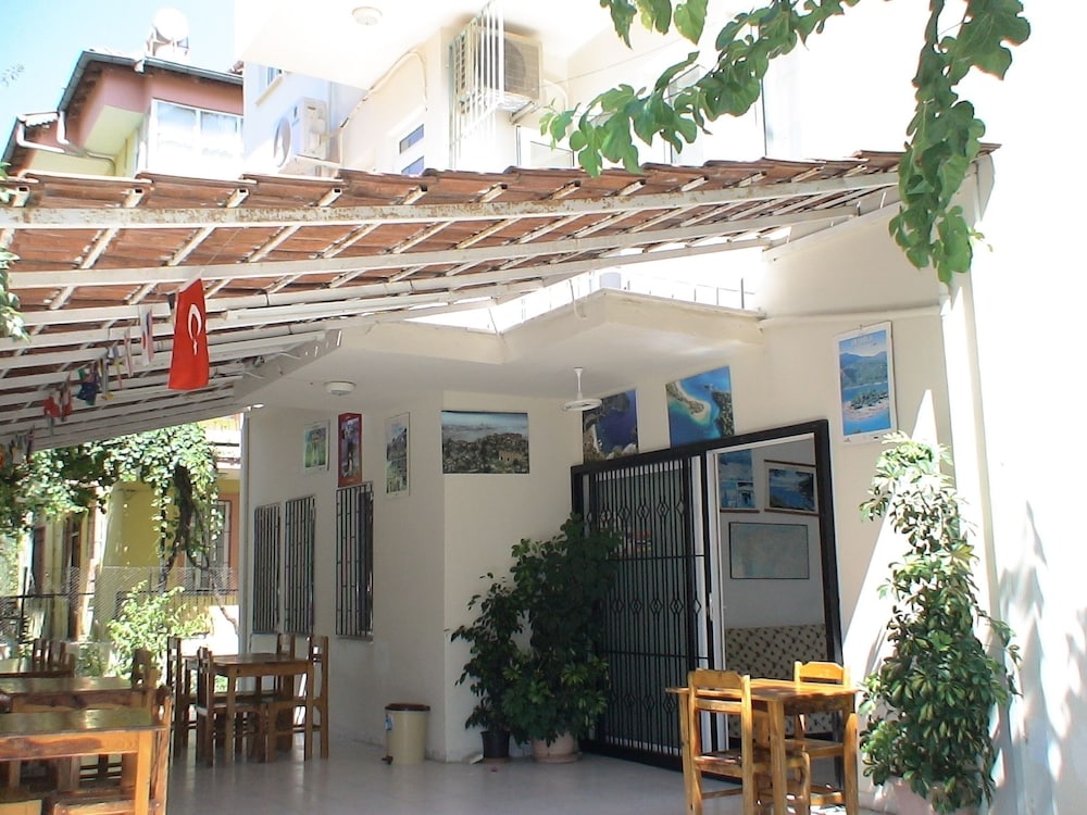 Onur Pension