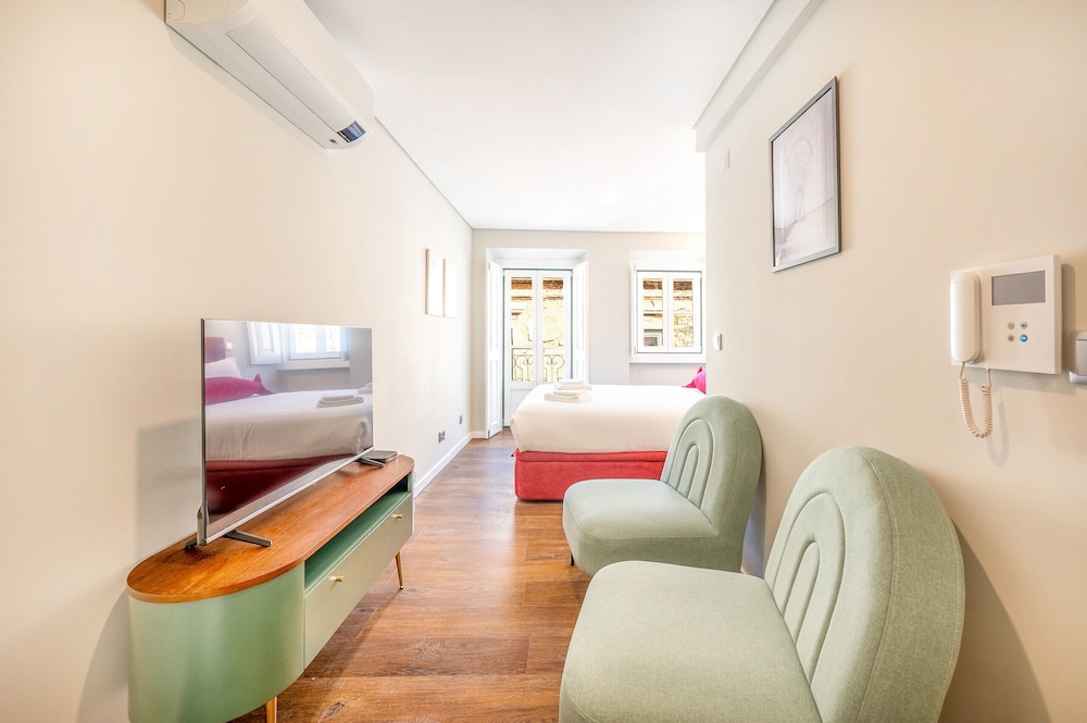 Bairro Alto Prime Studio II by Homing view 2