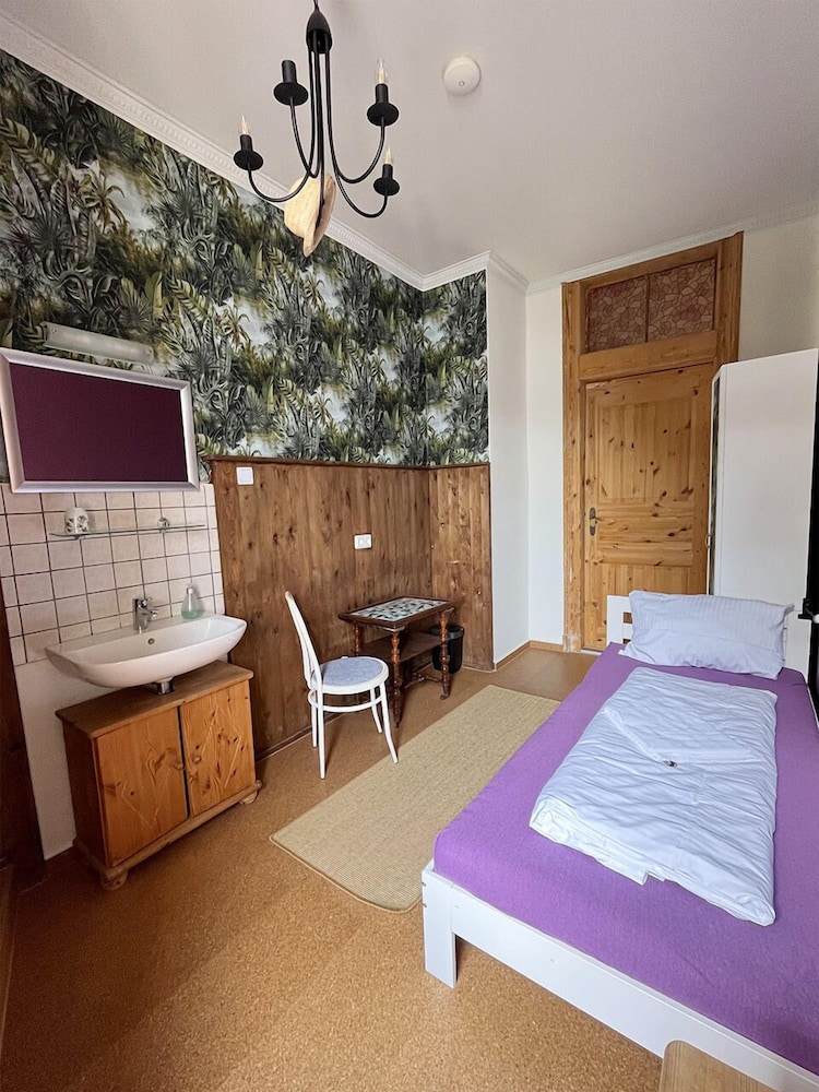 Homeplanet Hostel
