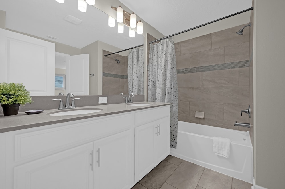 Luxury Davenport Home Perfect Family