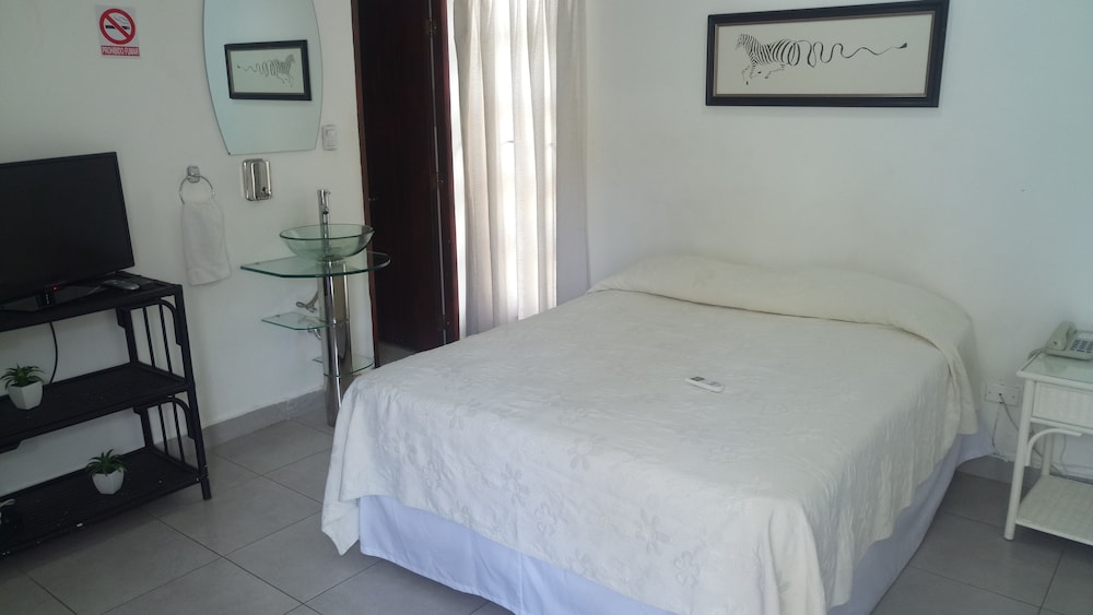 Aparta Hotel Turey