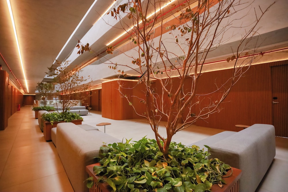 Setai Yacht Comfort - By Almare Flats