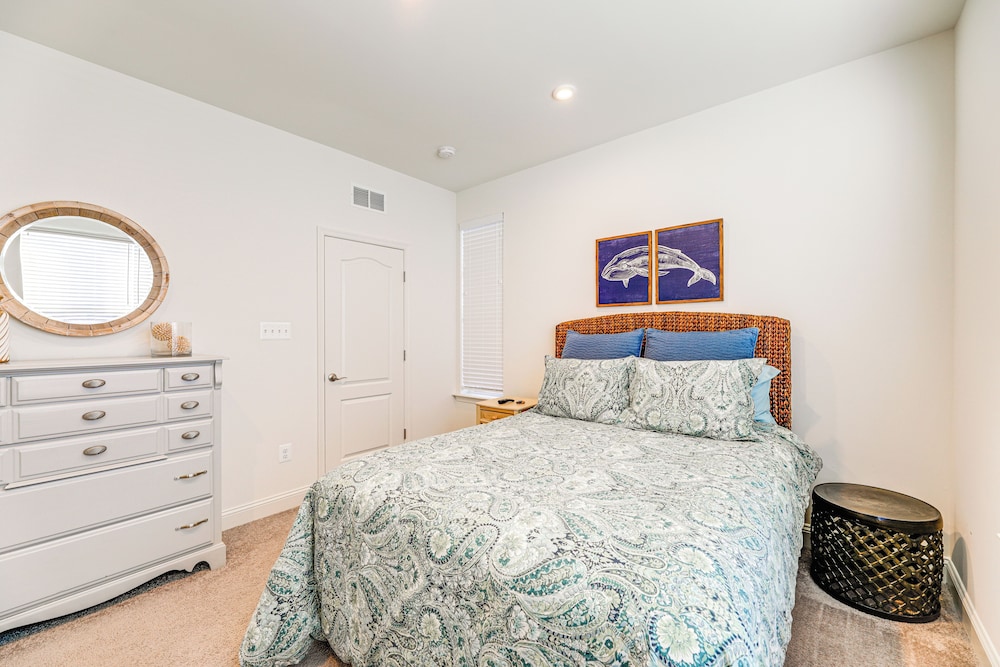 Shuttle to Bethany Beach: Stylish Home w/ Perks!