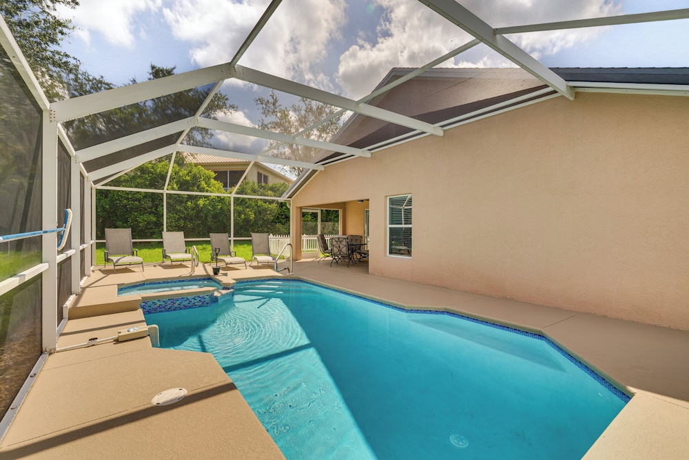 4 Mi to Beaches: Fort Myers Escape w/ Patio, photo 27