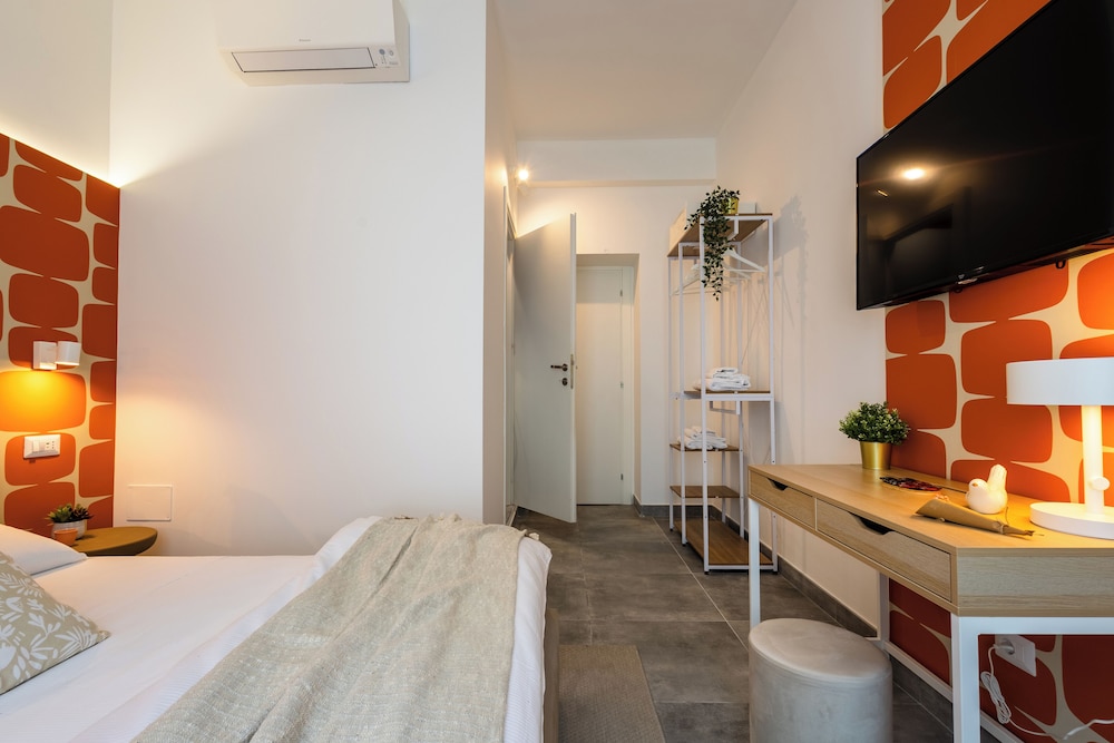 Cornelia Vatican Suites