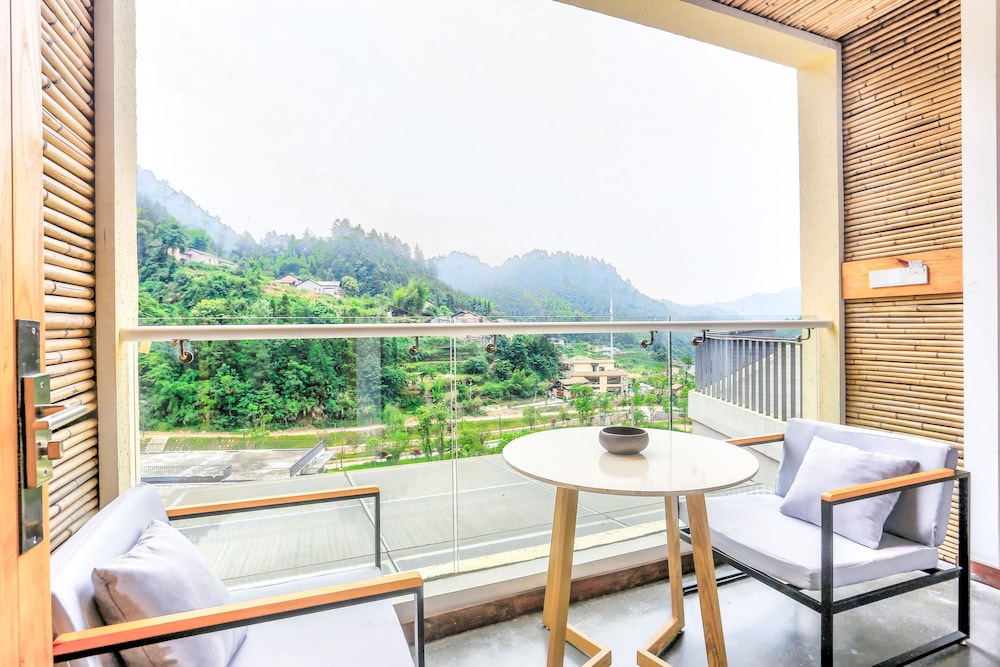 Pandora Vista Retreat