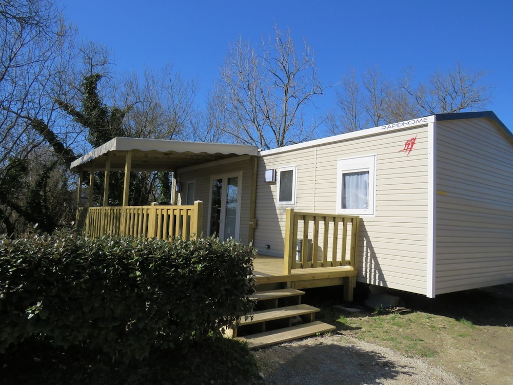 Les P'tites Maisons dans la Prairie