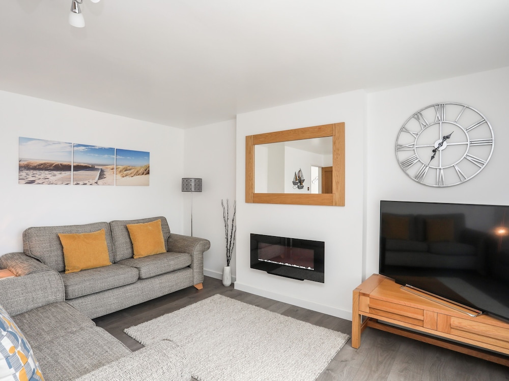 31 Beach Road