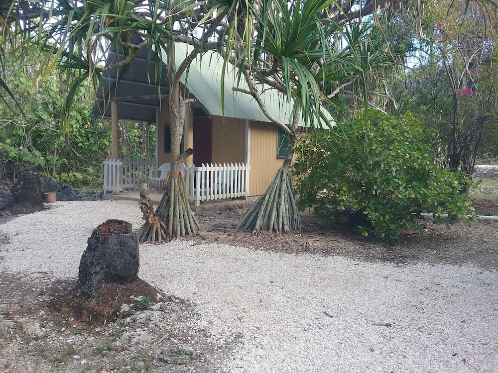 Ara Moana Bungalows