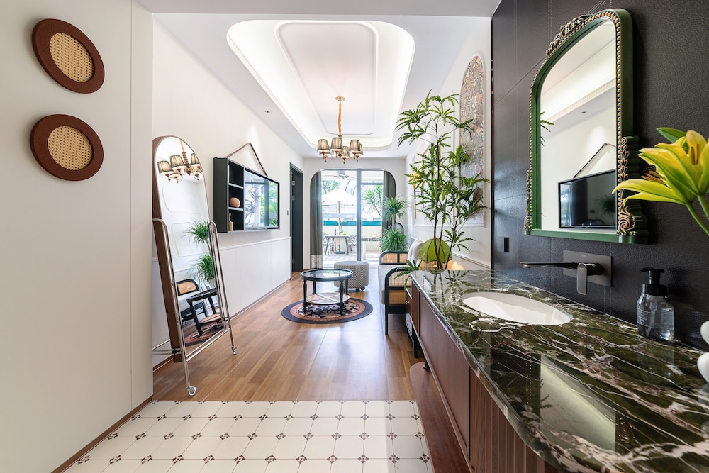 Vishan Garden Trendy Hostel