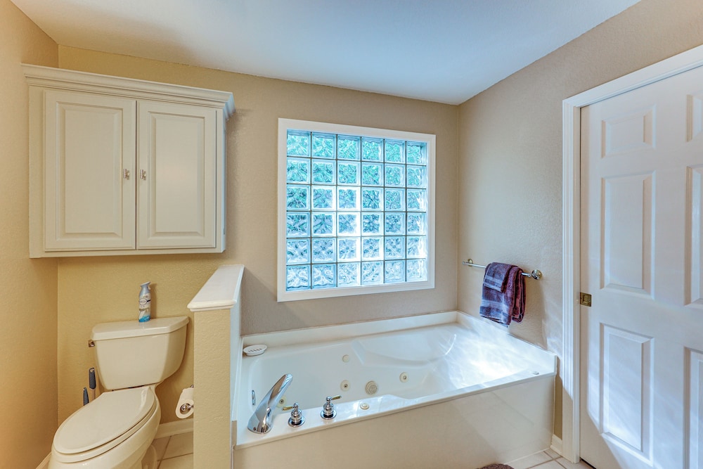 Golf, Fish & Hike: Hot Springs Village Home!