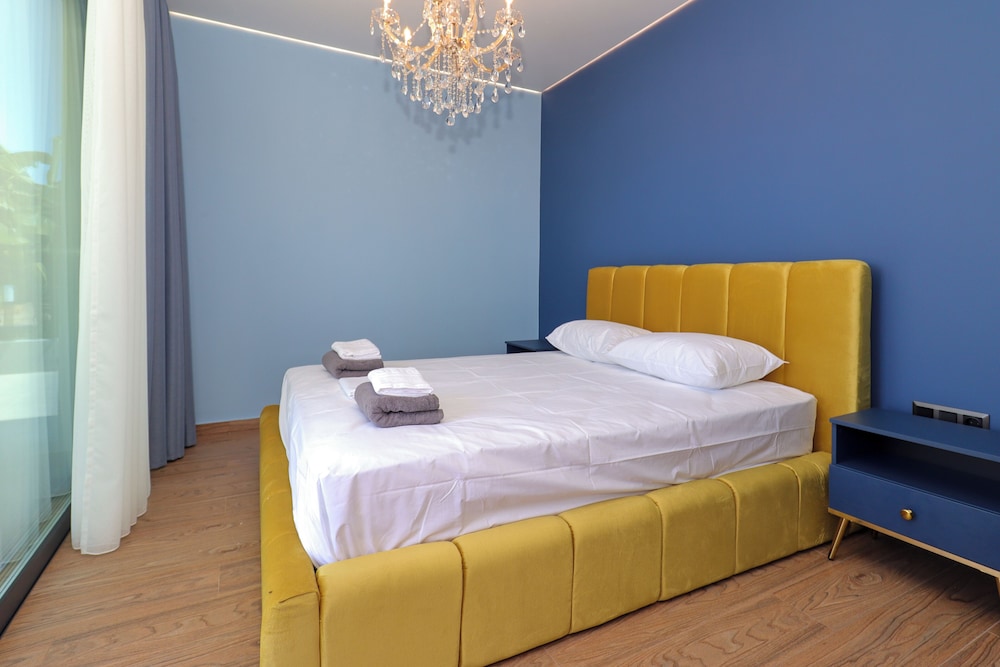 Continent Villas - Villa VIP